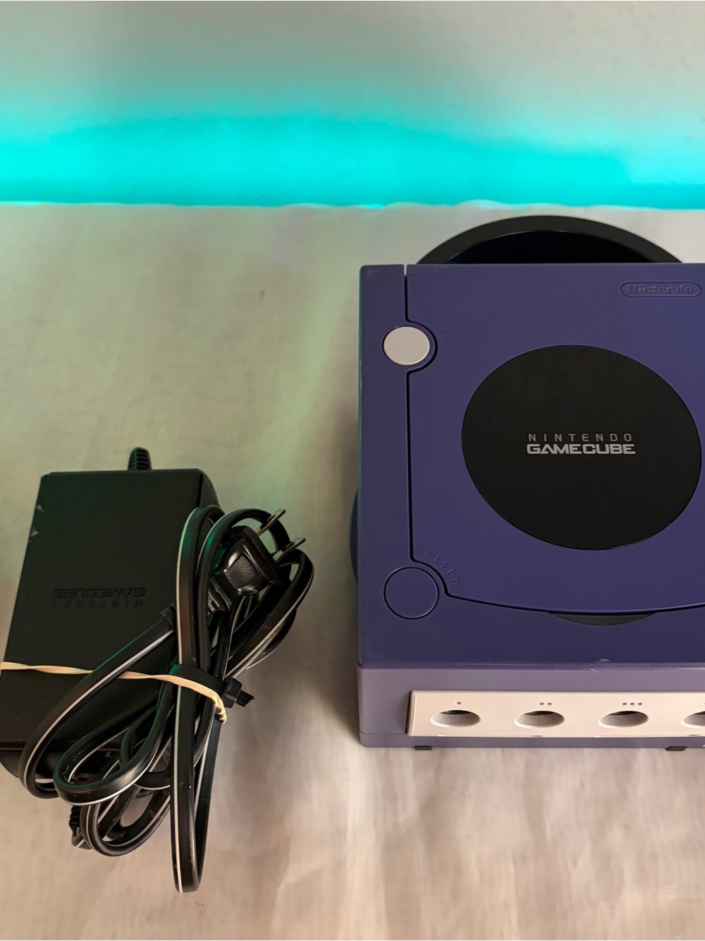 Nintendo GameCube Purple Console Bundle Controllers Power/AV Cables Tested Works - Picture 6 of 16